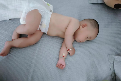 澧县怀孕肚子撑的难受
